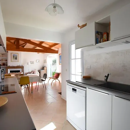Maison A Pres Du Port, Terrasse Ombragee, Wifi, Menage Inclus Holiday home Ars-en-Re