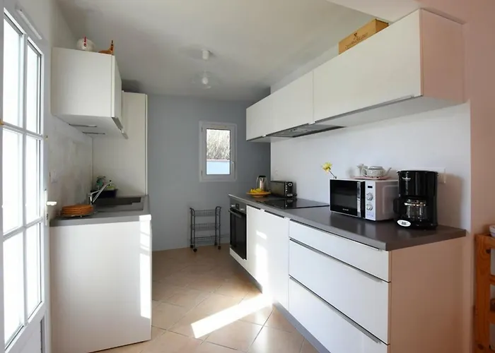 Maison à Près Du Port, Terrasse Ombragée, Wifi, Ménage Inclus - Fr-1-434-8